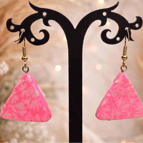 Pink Swirl Power Set – Handmade Polymer Clay Bracelet & Earrings - Picture 8 of 11